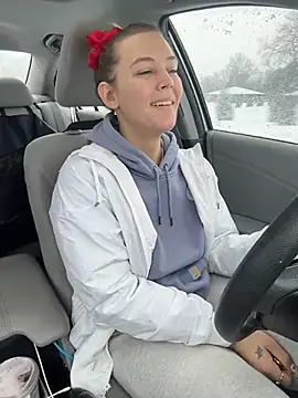 AllesandraLove online show from February 6, 2026, 1:47 pm