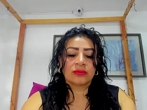 Eva Royer69 online show from October 22, 2025, 1:33 pm