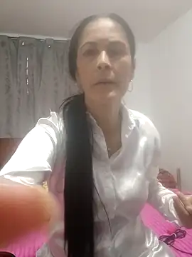 ZARAY 1118 online show from March 25, 2026, 11:11 pm