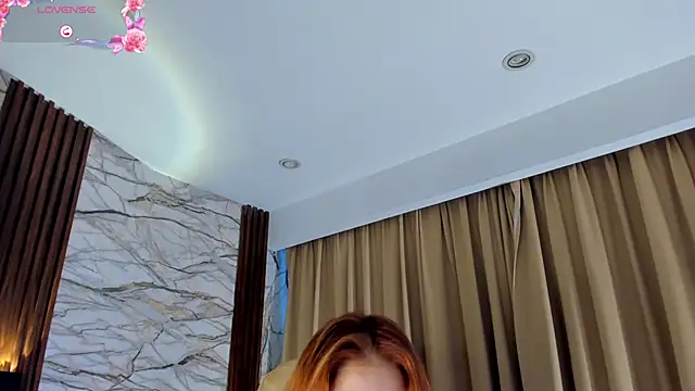 Snapshot of Helenstanford chatting on September 17, 2025, 12:40 pm Helenstanford online show from September 17, 2025, 12:40 pm