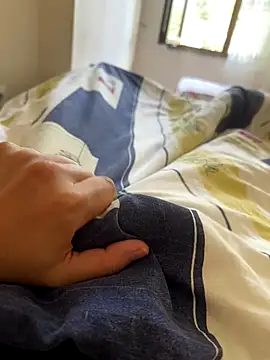 LAZ3R1 online show from November 4, 2025, 8:02 am