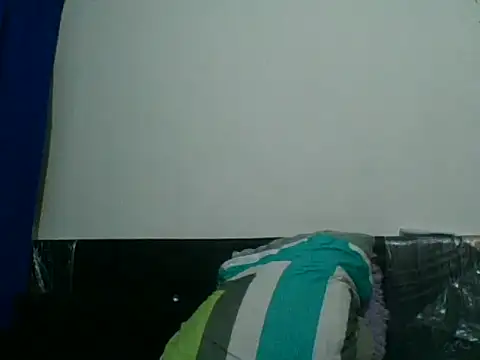 Snapshot of bluc96cm chatting on September 20, 2025, 2:56 am bluc96cm online show from September 20, 2025, 2:56 am