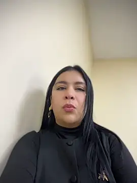 IrisDuvall online show from April 30, 2026, 11:31 pm