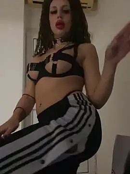 Miss Toxic online show from October 6, 2025, 11:35 pm
