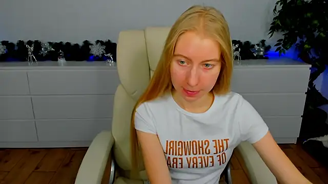 Alina Blonde online show from December 14, 2025, 6:30 am