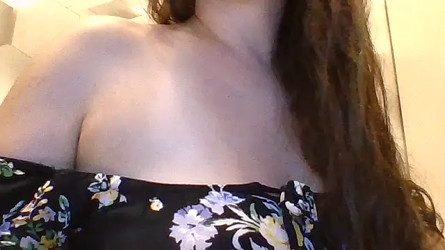 Calyna online show from July 25, 2026, 9:23 pm
