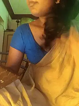 Snapshot of Tamil_Kavitha chatting on May 18, 2026, 5:24 am Tamil Kavitha online show from May 18, 2026, 5:24 am