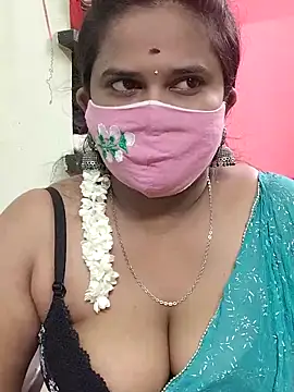 Snapshot of Diya_Rani chatting on October 31, 2025, 6:20 pm Diya Rani online show from October 31, 2025, 6:20 pm