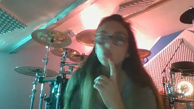 ChouqxxxCoreleone online show from September 19, 2025, 7:47 pm