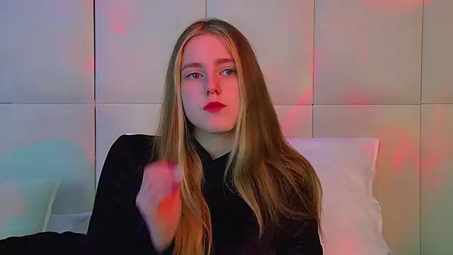 Snapshot of LexiBookwell chatting on February 27, 2026, 6:35 am LexiBookwell online show from February 27, 2026, 6:35 am