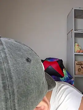 Snapshot of ObeyLust chatting on February 10, 2026, 5:06 pm ObeyLust online show from February 10, 2026, 5:06 pm