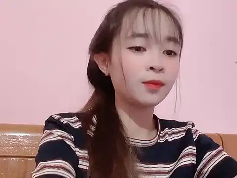 Suna7383 online show from October 28, 2025, 3:58 pm