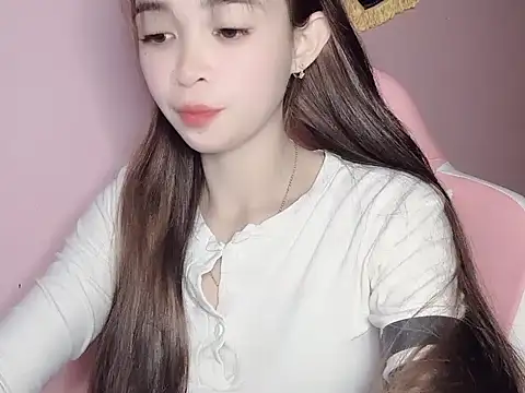 Suna7383 online show from December 21, 2025, 3:19 pm