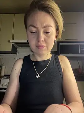 MartaLuna  online show from February 15, 2026, 3:31 pm