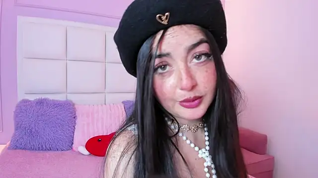 Ashleypetit online show from July 22, 2026, 1:58 pm