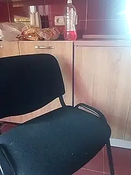 dani0069 online show from September 19, 2025, 3:13 pm