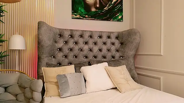 MeganXDesire online show from March 26, 2026, 5:46 am