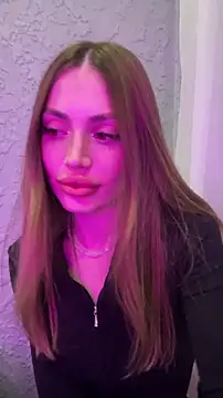 Elizabeth Tay online show from February 7, 2026, 6:55 pm