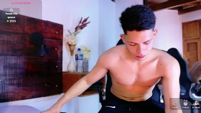 JhosuaVega online show from March 17, 2026, 2:05 am