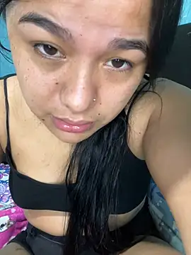 Snapshot of April_Becker chatting on May 2, 2026, 3:22 am April Becker online show from May 2, 2026, 3:22 am
