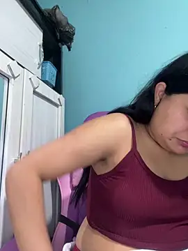 Snapshot of April_Becker chatting on June 6, 2026, 3:22 am April Becker online show from June 6, 2026, 3:22 am
