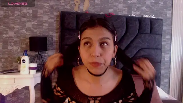 Snapshot of Keila_Fg chatting on February 24, 2026, 3:37 am Keila Fg online show from February 24, 2026, 3:37 am