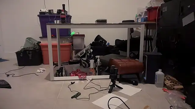 jasoncali305 online show from December 5, 2025, 3:20 pm