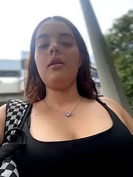hannahst  online show from June 16, 2026, 7:16 pm