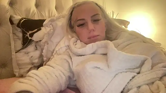 paulinaalatalo online show from March 16, 2026, 10:58 pm