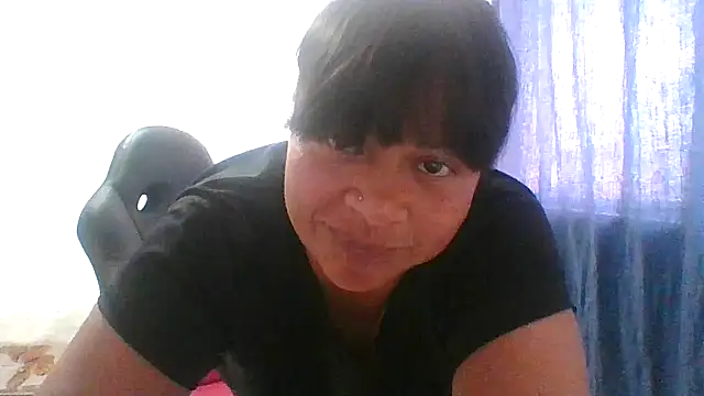 adri89-g online show from December 21, 2025, 5:53 pm