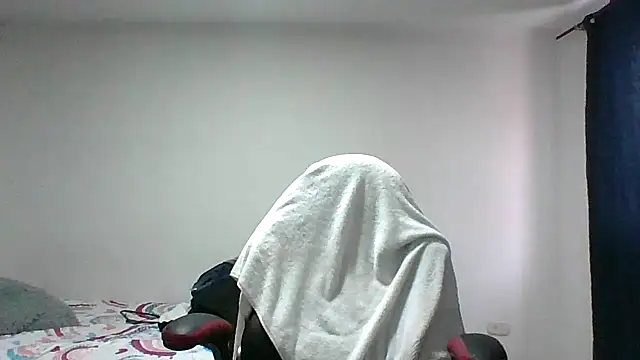 adri89-g online show from March 6, 2026, 12:01 pm