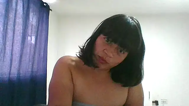 adri89-g online show from April 5, 2026, 7:00 pm