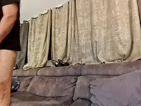 Alexis21821 online show from November 18, 2025, 8:02 pm