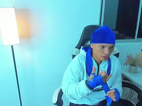 EL VENEZOLANO 22CM online show from February 9, 2026, 1:31 am