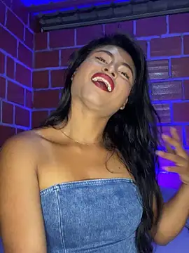 Michelle Narvaez online show from March 4, 2026, 1:11 am