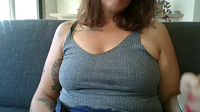 samantaatw online show from September 16, 2025, 1:01 pm