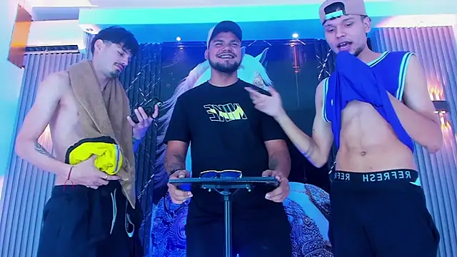 Snapshot of Iam_Steven chatting on September 29, 2025, 2:00 pm Iam Steven online show from September 29, 2025, 2:00 pm