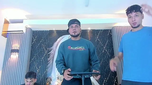 Snapshot of Iam_Steven chatting on October 12, 2025, 1:21 pm Iam Steven online show from October 12, 2025, 1:21 pm