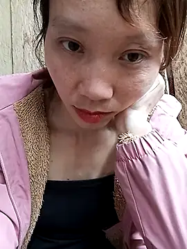 bonnie-00 online show from October 29, 2025, 4:15 am