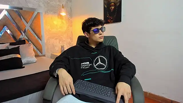 Snapshot of kraven_lust chatting on February 7, 2026, 3:10 am kraven lust online show from February 7, 2026, 3:10 am