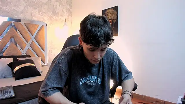 Snapshot of kraven_lust chatting on February 18, 2026, 3:02 am kraven lust online show from February 18, 2026, 3:02 am