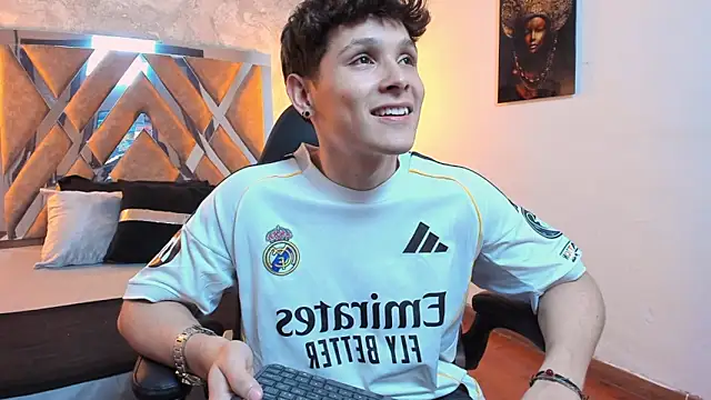 Snapshot of kraven_lust chatting on February 26, 2026, 3:05 am kraven lust online show from February 26, 2026, 3:05 am