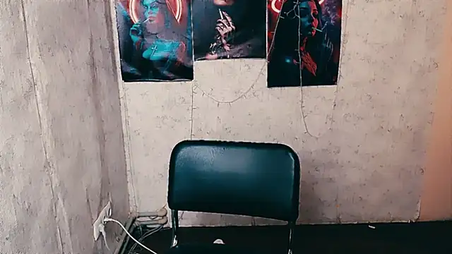 EmmaCat  online show from February 12, 2026, 10:21 am