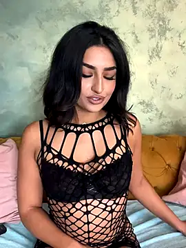 Mia spicyy online show from October 23, 2025, 8:35 am