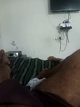 Snapshot of meenahotdarling chatting on September 20, 2025, 4:41 pm meenahotdarling online show from September 20, 2025, 4:41 pm