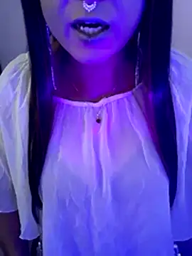 Cutie-Whiskey1 online show from March 11, 2026, 9:04 am