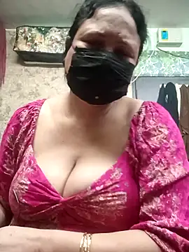 thehotlady online show from February 13, 2026, 2:51 am