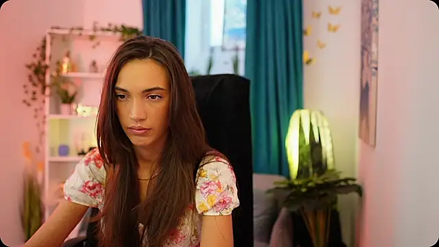 Alexis Love  online show from October 8, 2025, 1:09 pm