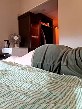 Snapshot of Teealisa chatting on November 19, 2025, 12:21 am Teealisa online show from November 19, 2025, 12:21 am