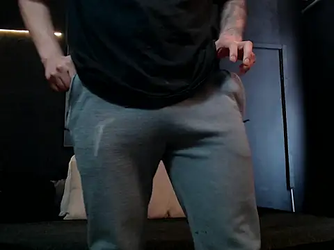 RichardMilleer online show from October 23, 2025, 2:16 pm